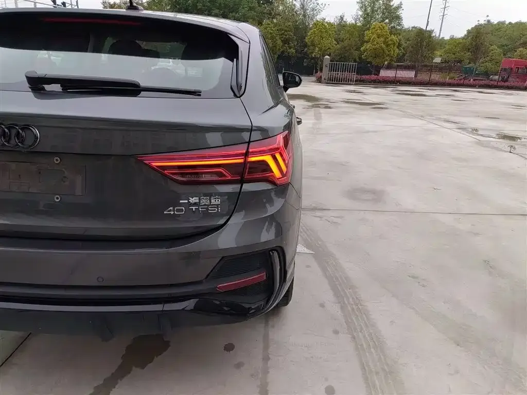 Audi Q3 Sportback 2023 из CN, фото 8