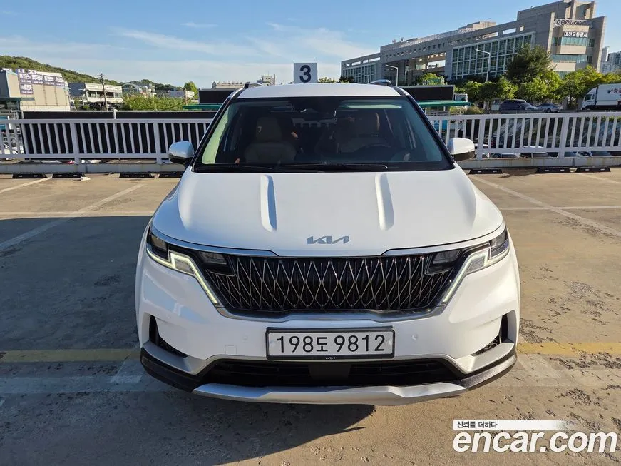 Kia Carnival — фото 1