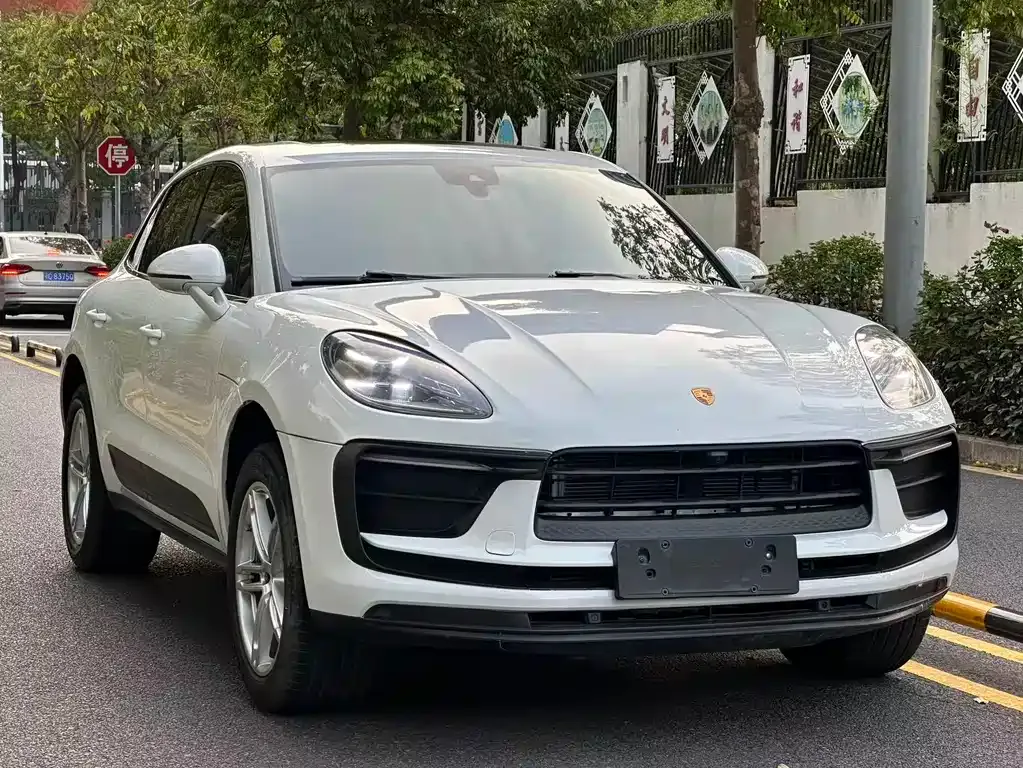 Porsche Macan — фото 9