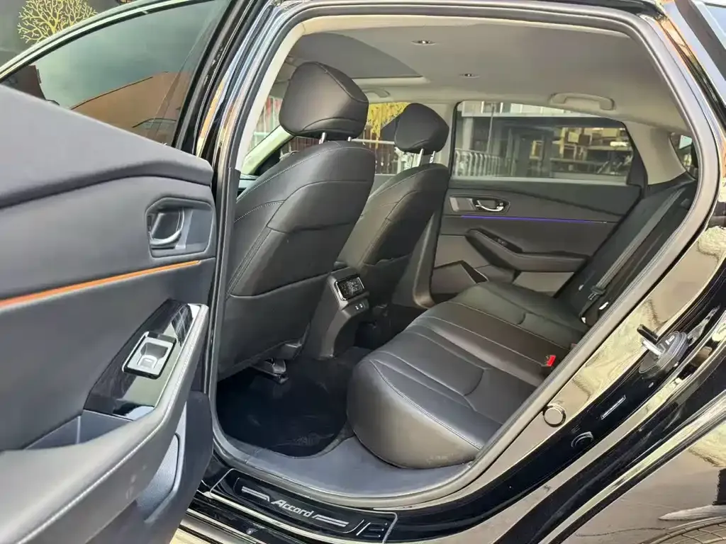 Honda Accord — фото 3