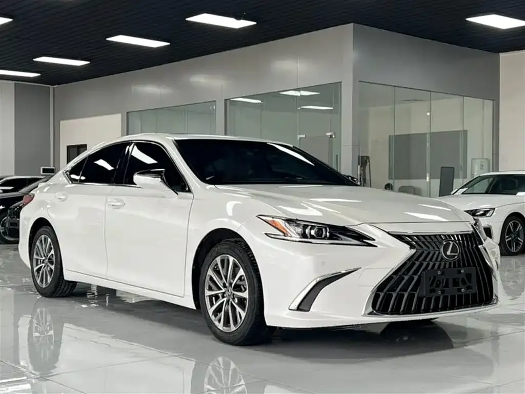 Lexus ES 2023 из CN, фото 6