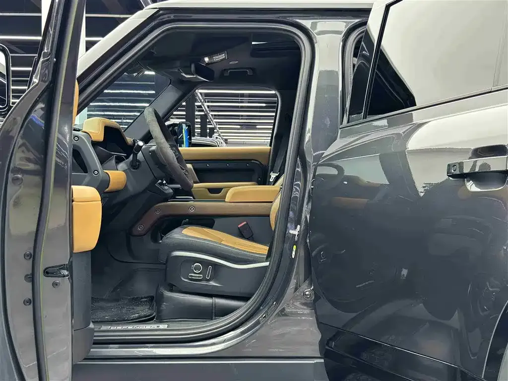 Land Rover Defender — фото 2