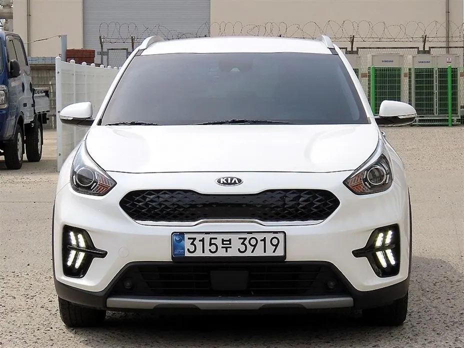 Kia Niro — фото 1