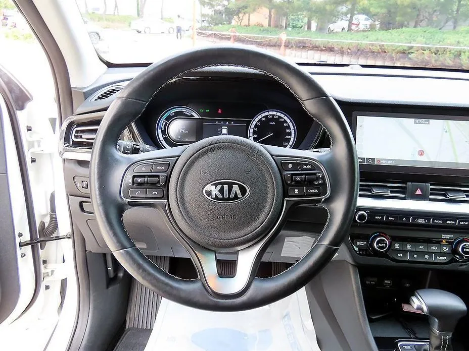 Kia Niro — фото 4