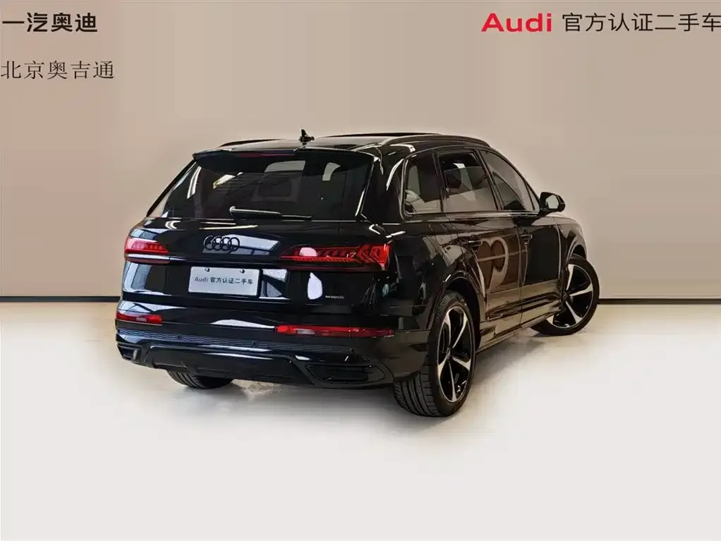 Audi Q7 — фото 2