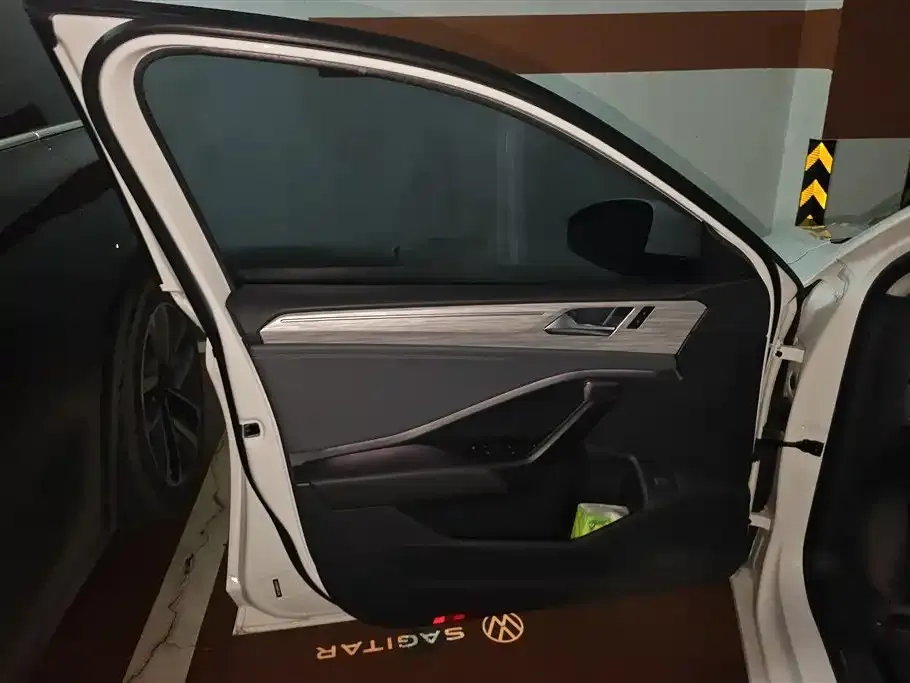 Volkswagen Sagitar 2023 из CN, фото 10