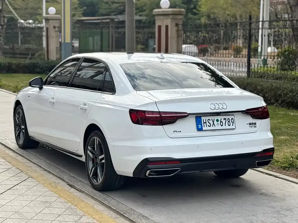 Audi A4L — фото 10