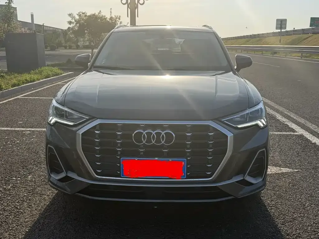 Audi Q3 — фото 4