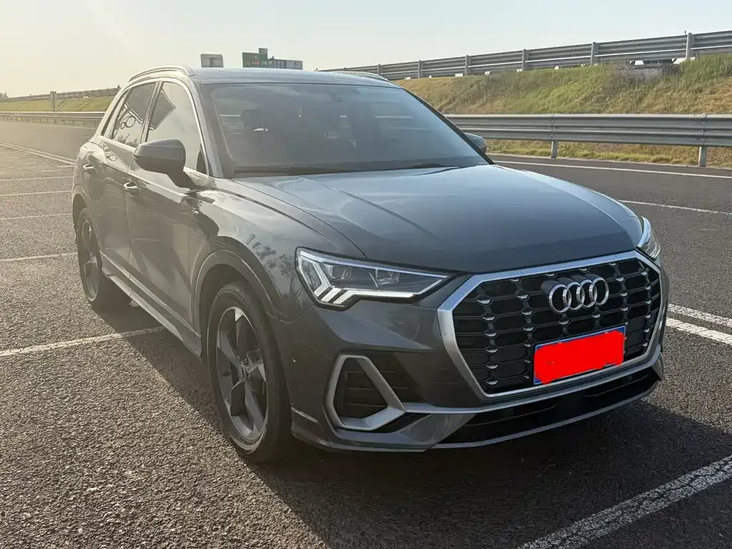 Audi Q3 — фото 3