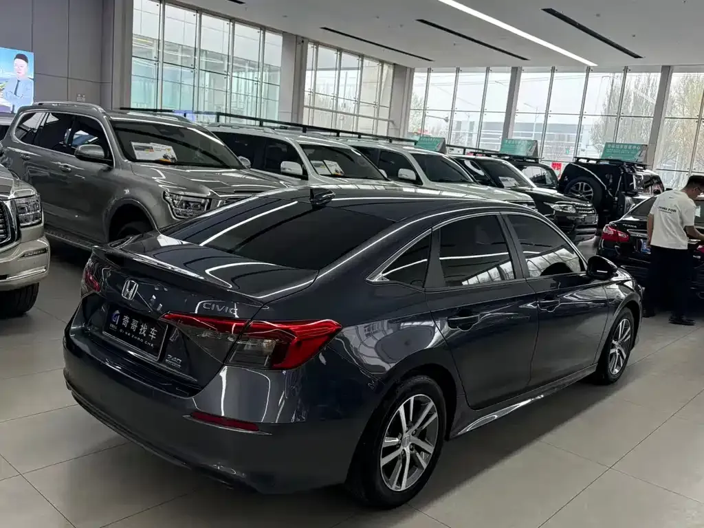 Honda Civic — фото 7