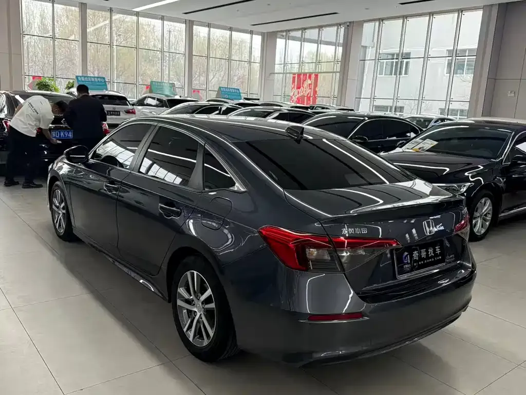 Honda Civic — фото 4