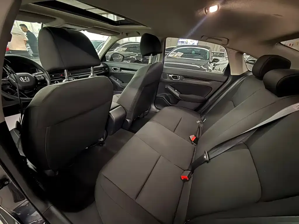 Honda Civic — фото 5