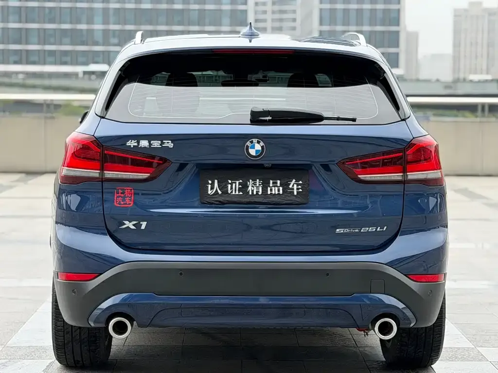 BMW X1 — фото 5