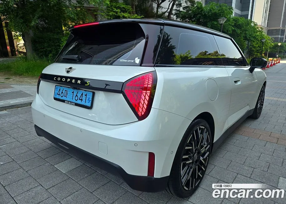 Mini Cooper 2024 из KR, фото 3