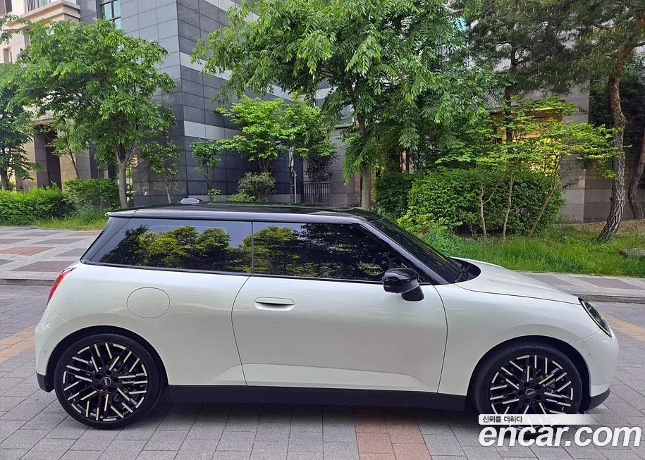 Mini Cooper 2024 из KR, фото 4