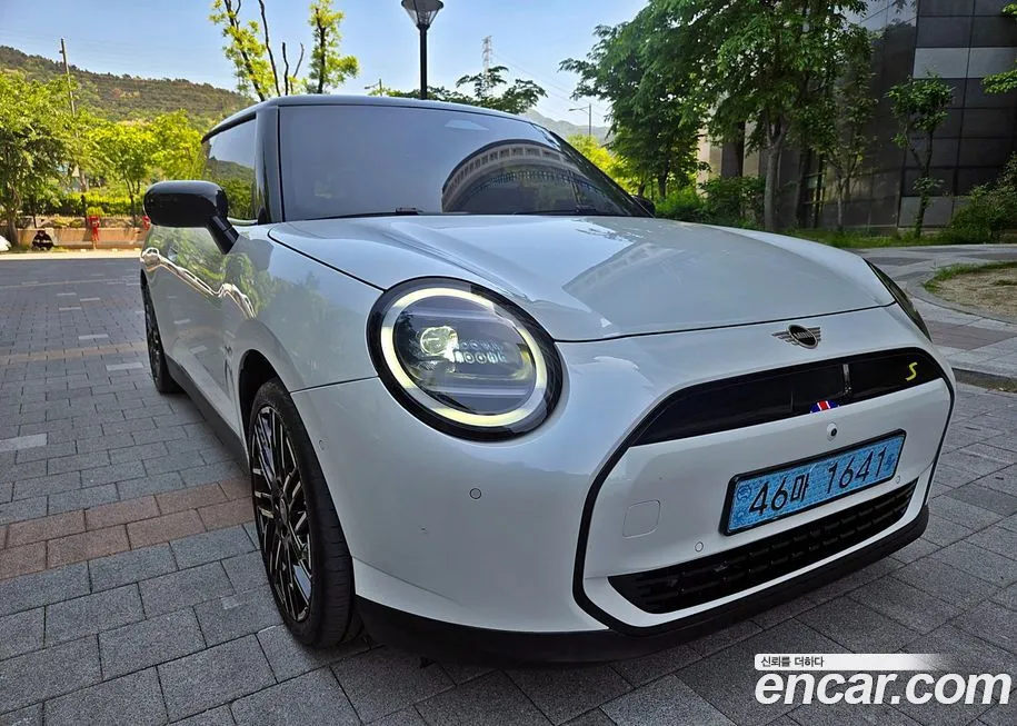 Mini Cooper 2024 из KR, фото 7