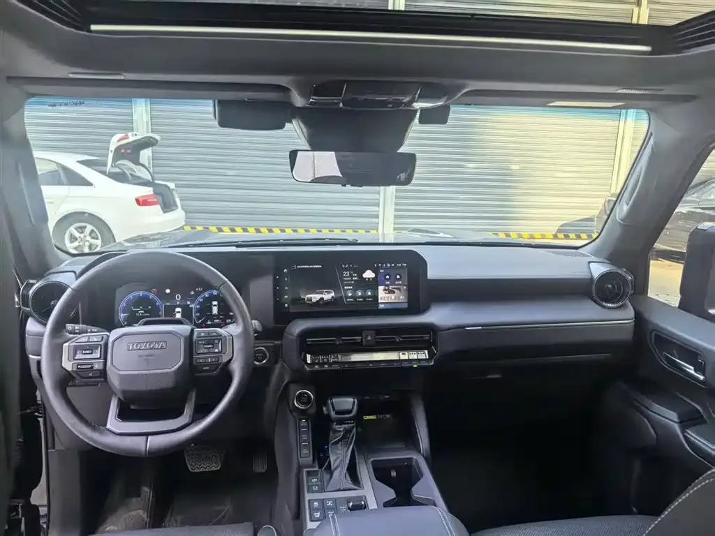 Toyota Prado 2025 из CN, фото 8