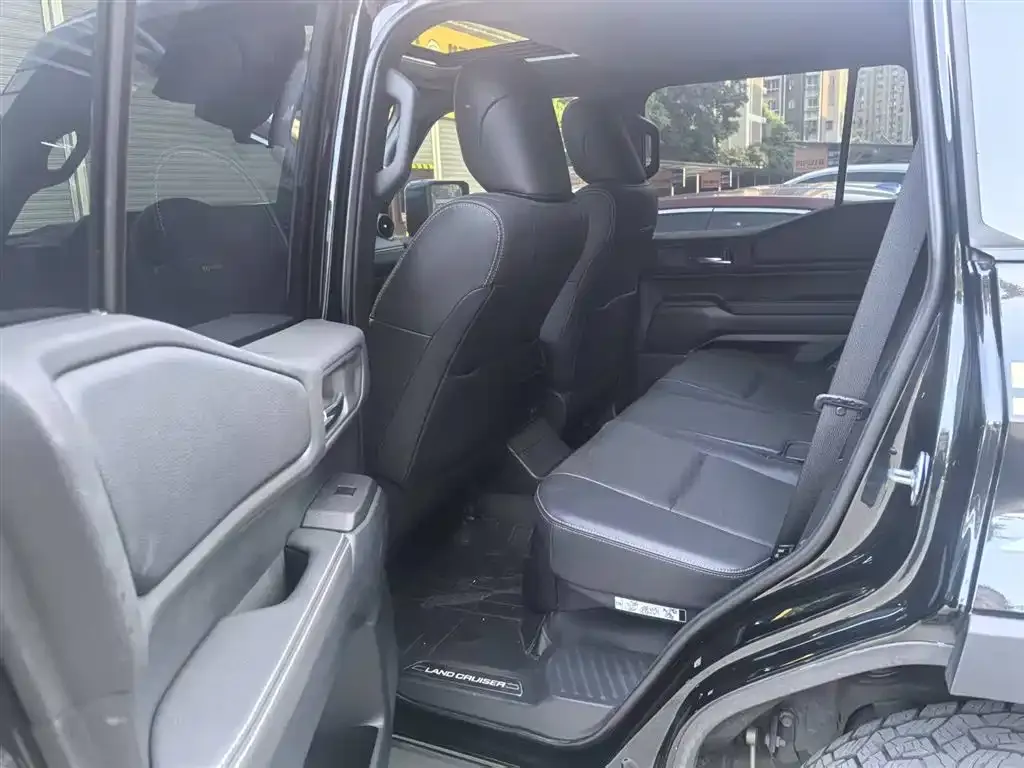 Toyota Prado 2025 из CN, фото 3