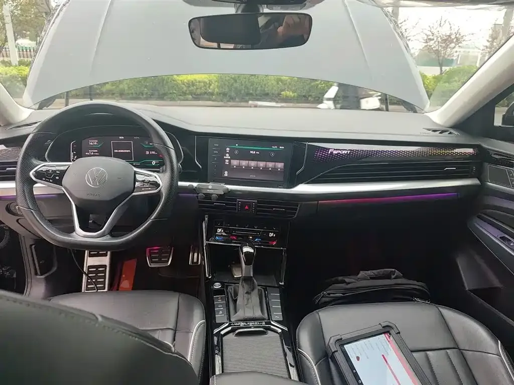 Volkswagen Passat — фото 3
