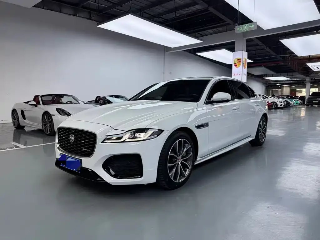 Jaguar XFL