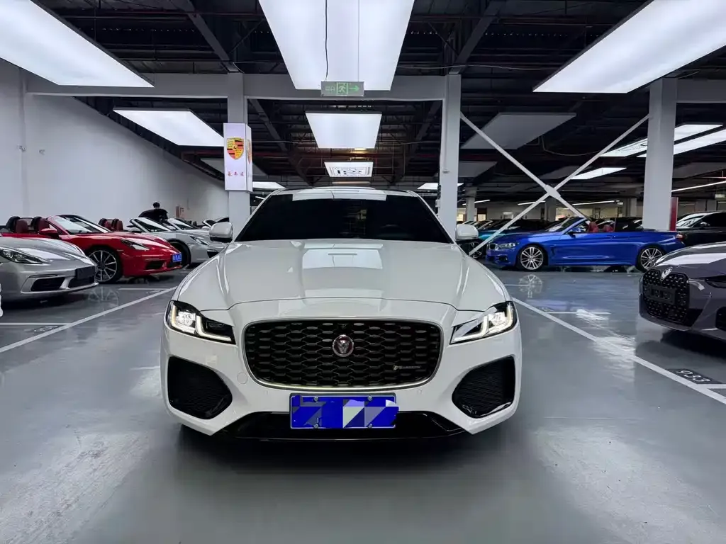 Jaguar XFL 2023 из CN, фото 5
