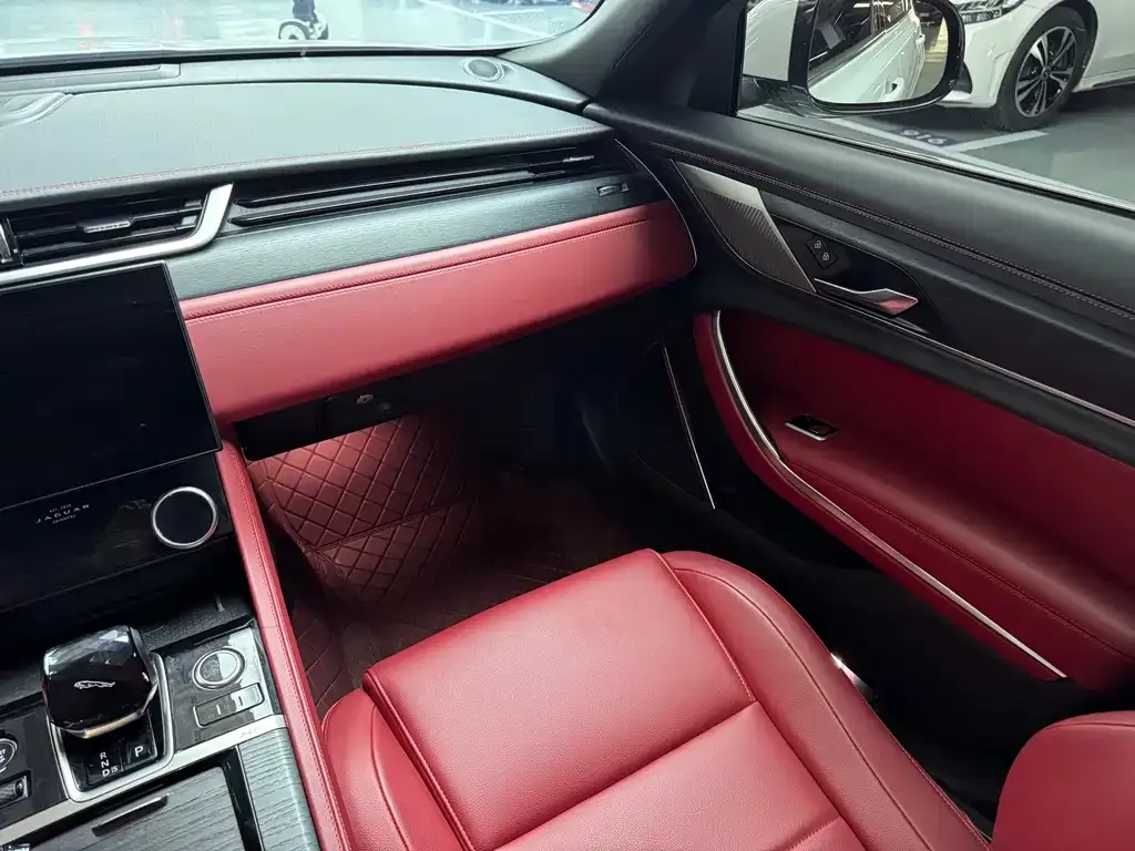 Jaguar XFL 2023 из CN, фото 8