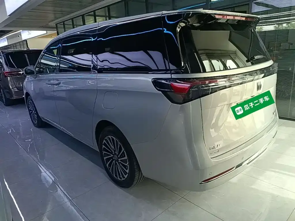 Buick GL8 Hybrid 2025 из CN, фото 3