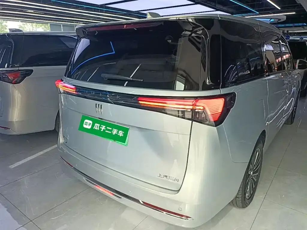 Buick GL8 Hybrid 2025 из CN, фото 2