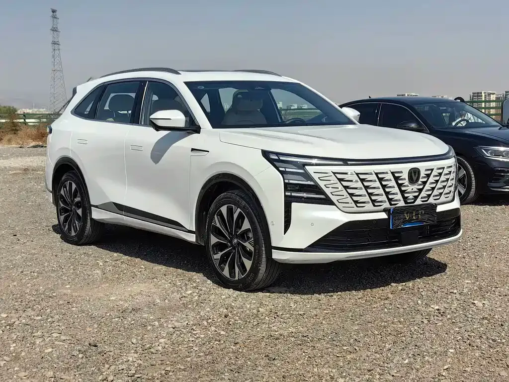 Changan CS75PLUS — фото 8