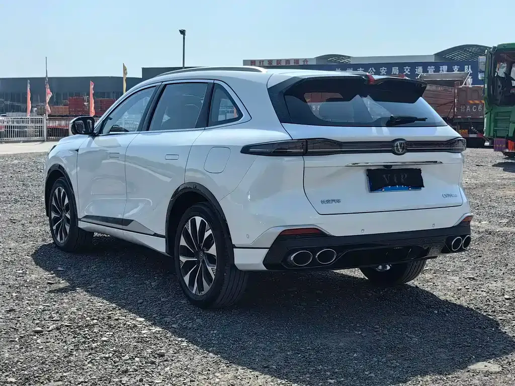 Changan CS75PLUS — фото 7