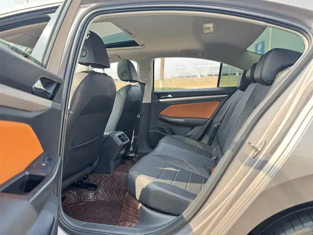 Volkswagen Bora 2022 из CN, фото 9