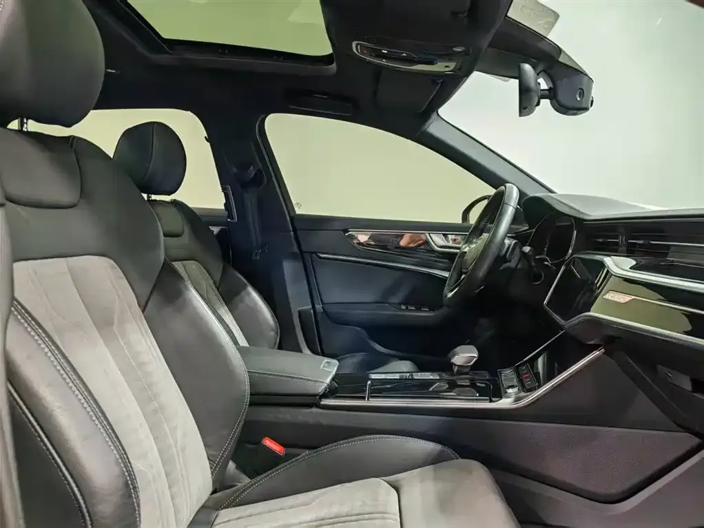 Audi A6L New Energy 2022 из CN, фото 4