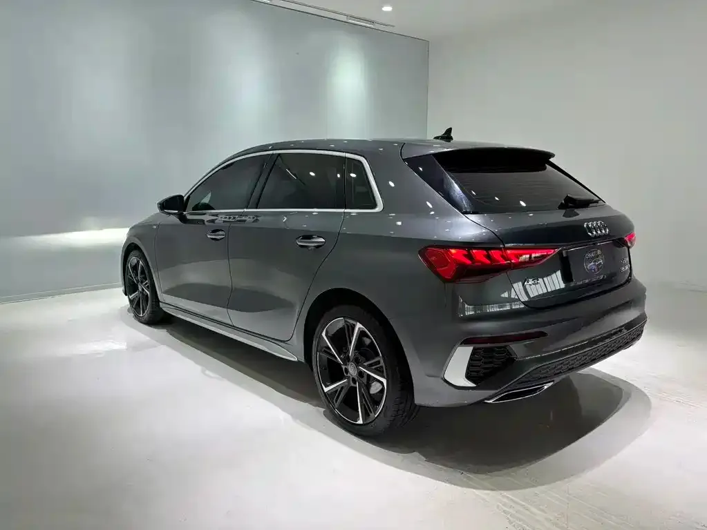 Audi A3 2022 из CN, фото 6