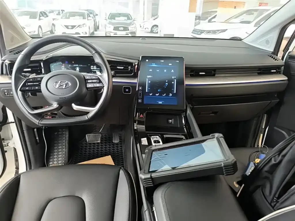 Hyundai Custo — фото 10