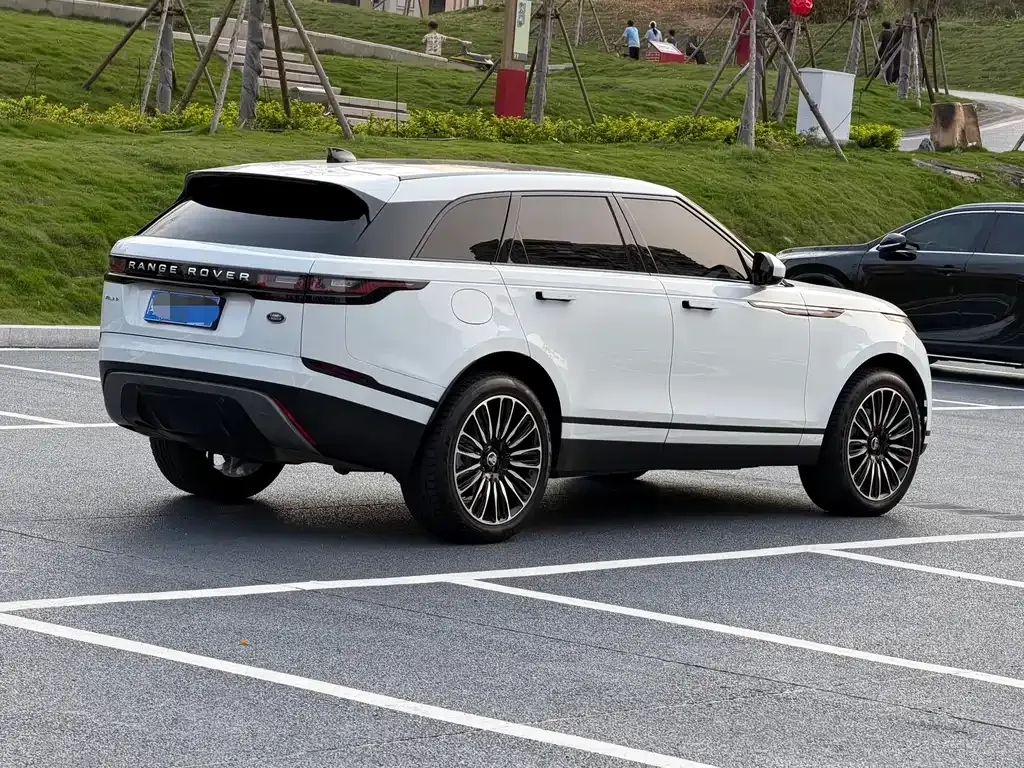 Land Rover Velar — фото 8