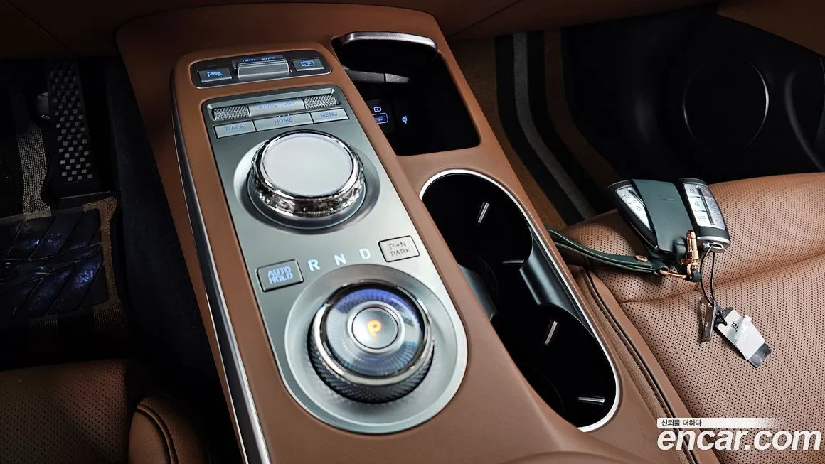Genesis GV70 — фото 10