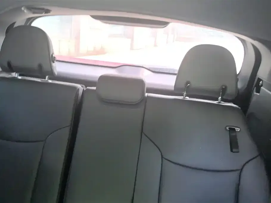 Toyota Sienna — фото 2