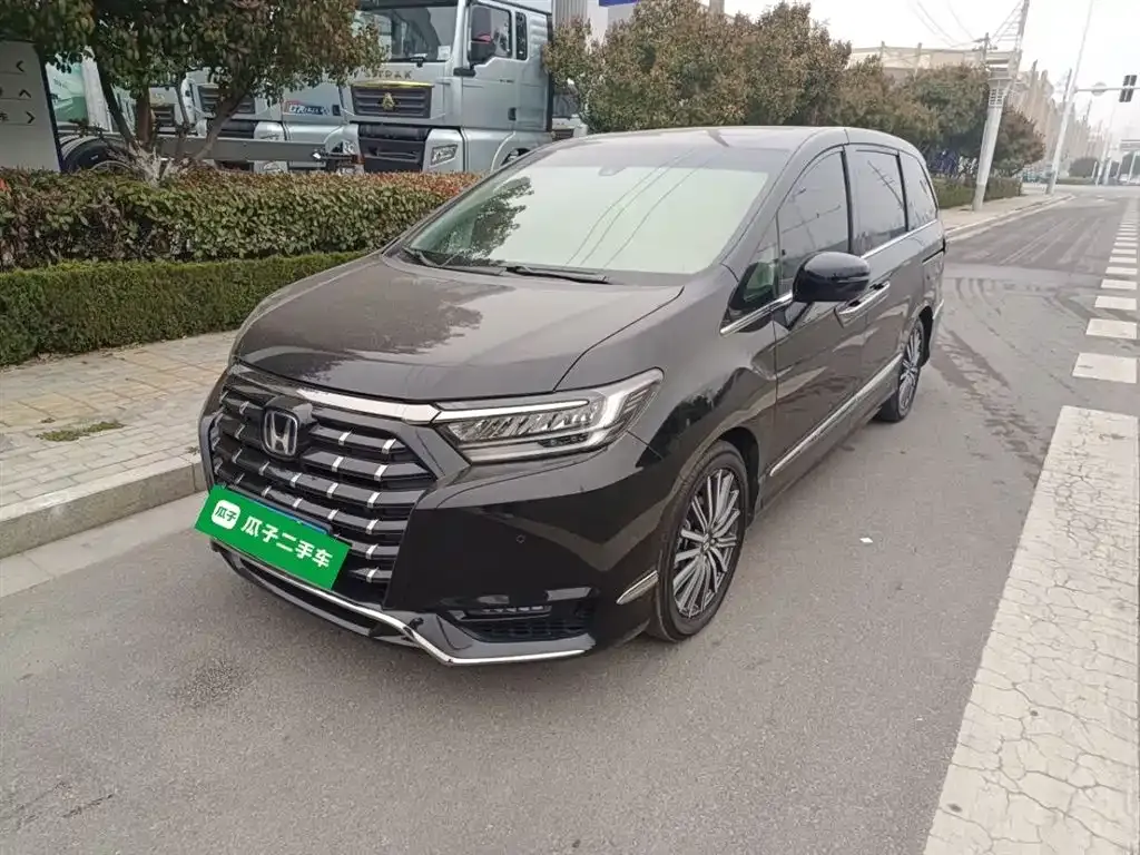 Honda Elysion 2023 из CN, фото 4