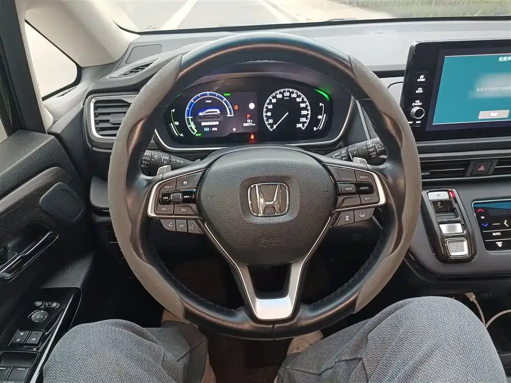 Honda Elysion 2023 из CN, фото 10