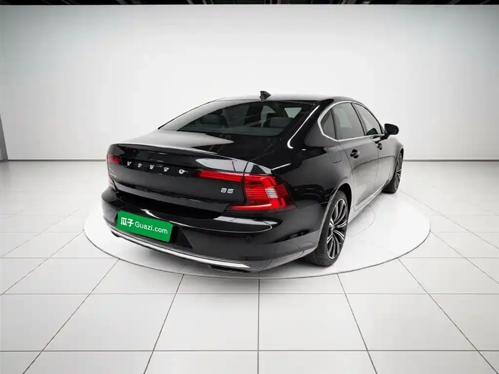 Volvo S90 — фото 8
