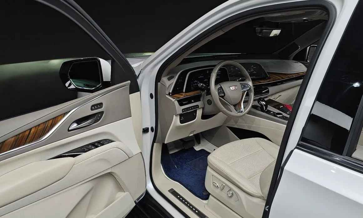 Cadillac Escalade 2023 из KR, фото 10