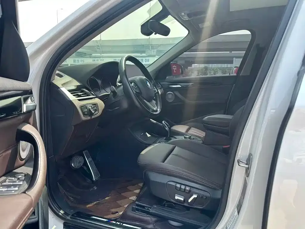 BMW X1 2021 из CN, фото 4