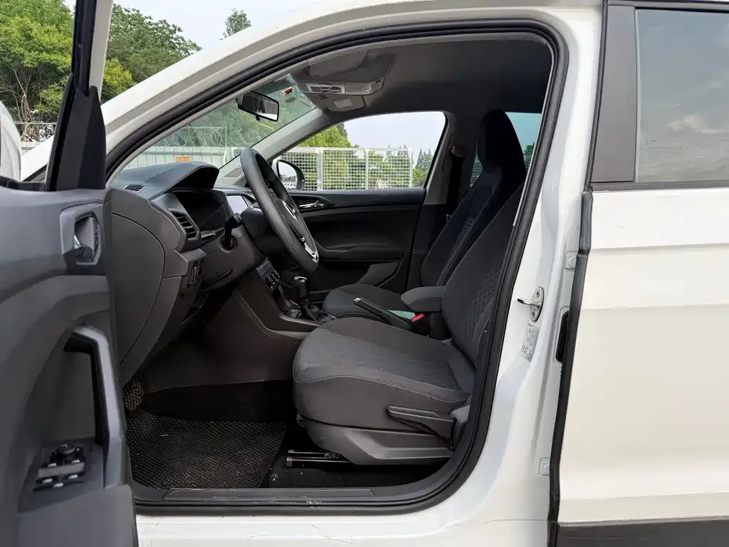 Volkswagen T-Cross 2025 из CN, фото 2
