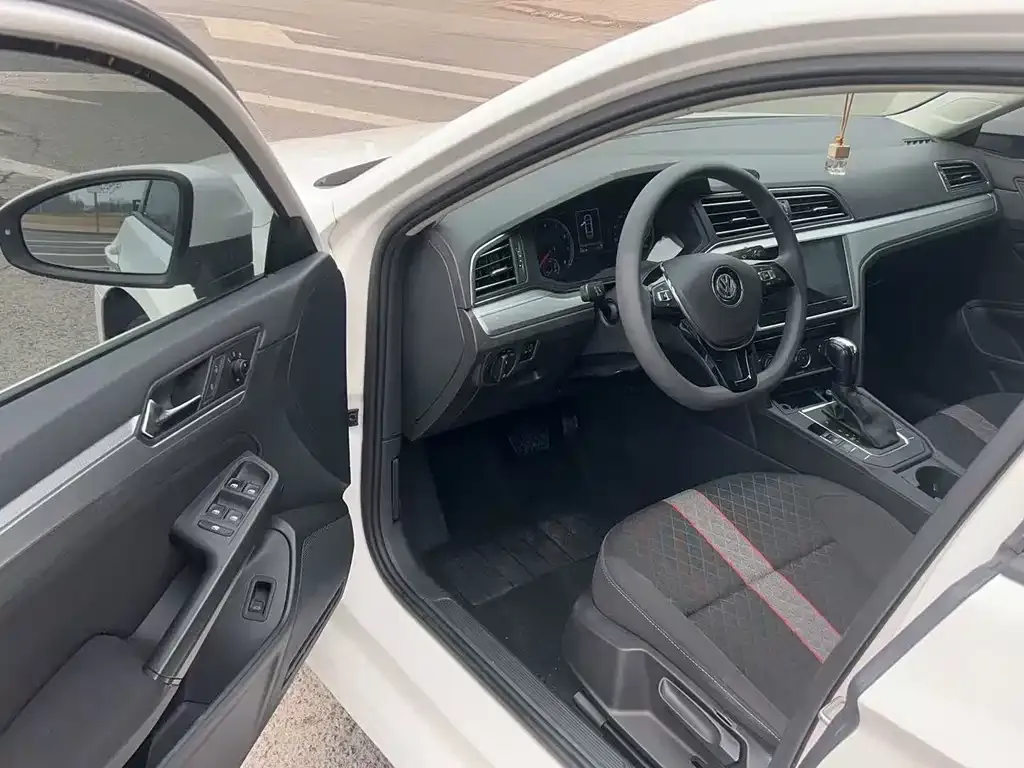 Volkswagen Lamando 2021 из CN, фото 7