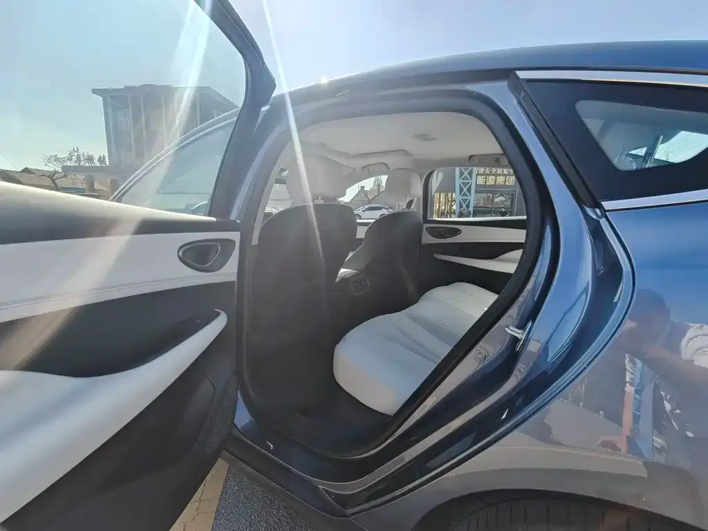 BYD Seal 05 DM-i — фото 3