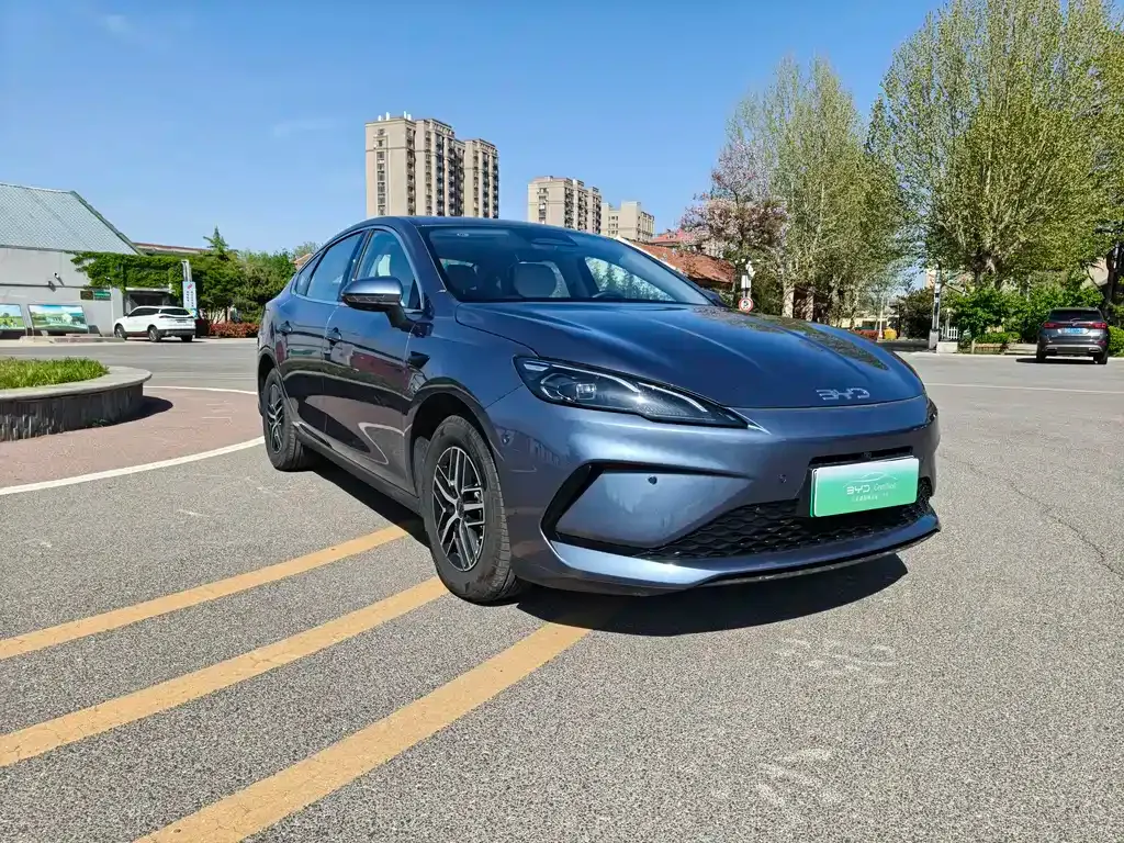 BYD Seal 05 DM-i — фото 8