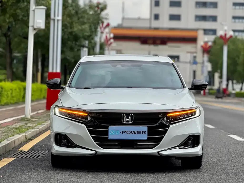 Honda Accord — фото 3