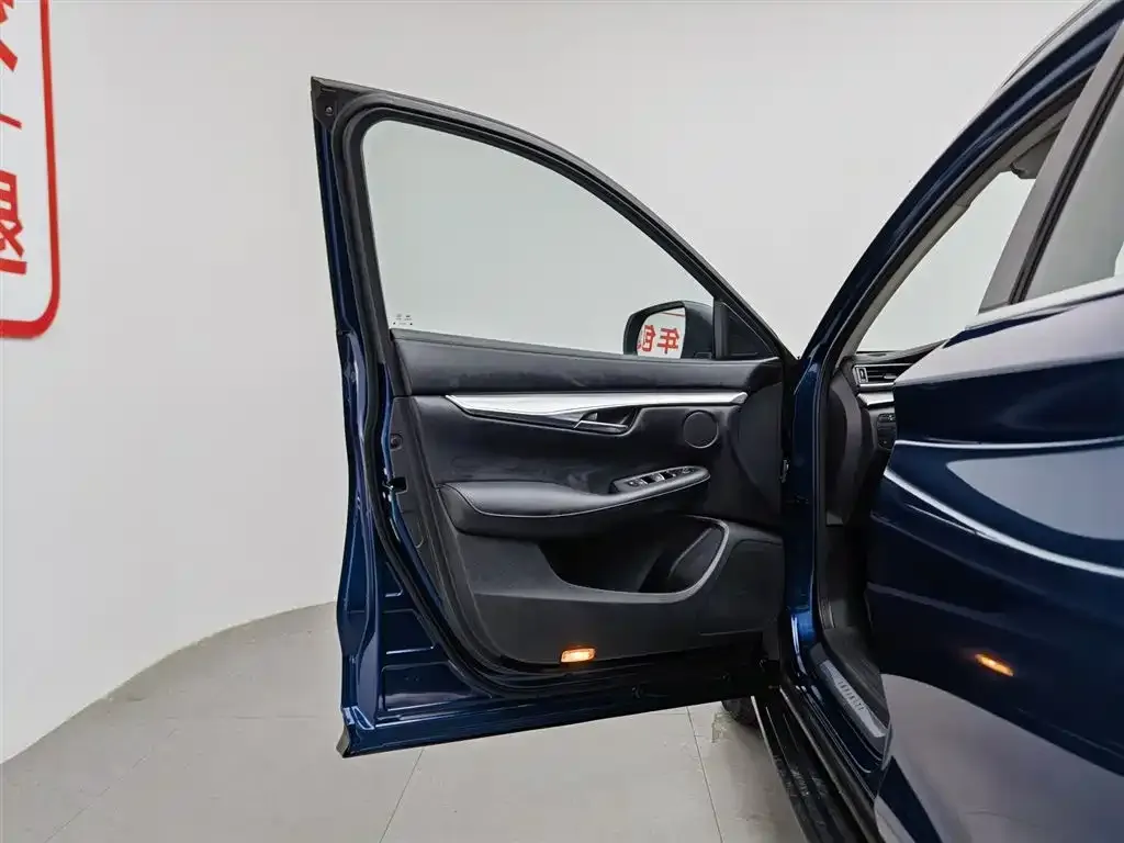 Infiniti QX50 2022 из CN, фото 4