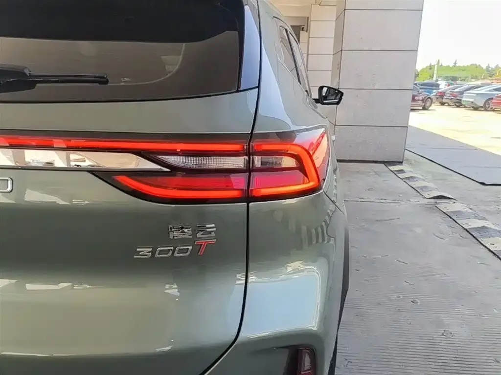 Exeed Lingyun 2023 из CN, фото 2