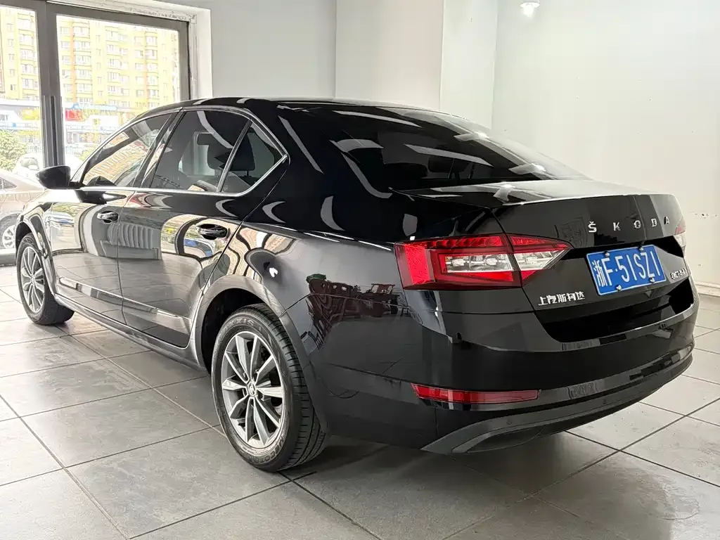 Skoda Octavia 2022 из CN, фото 3